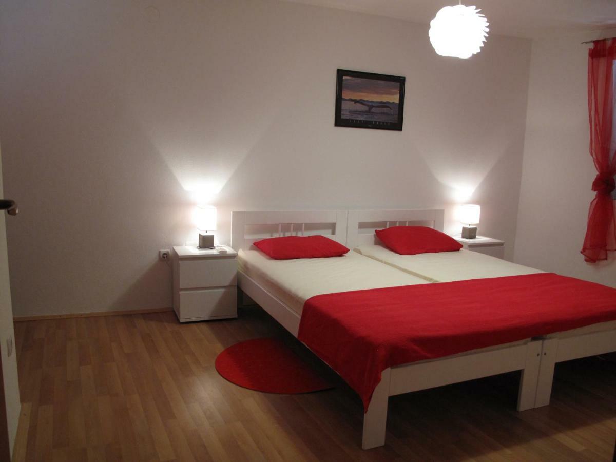 Illy City Centre Apartment 希贝尼克 外观 照片