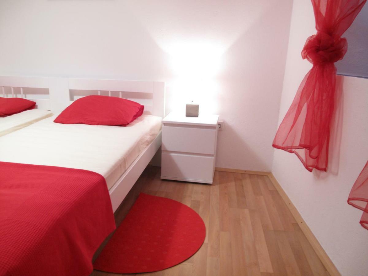 Illy City Centre Apartment 希贝尼克 外观 照片