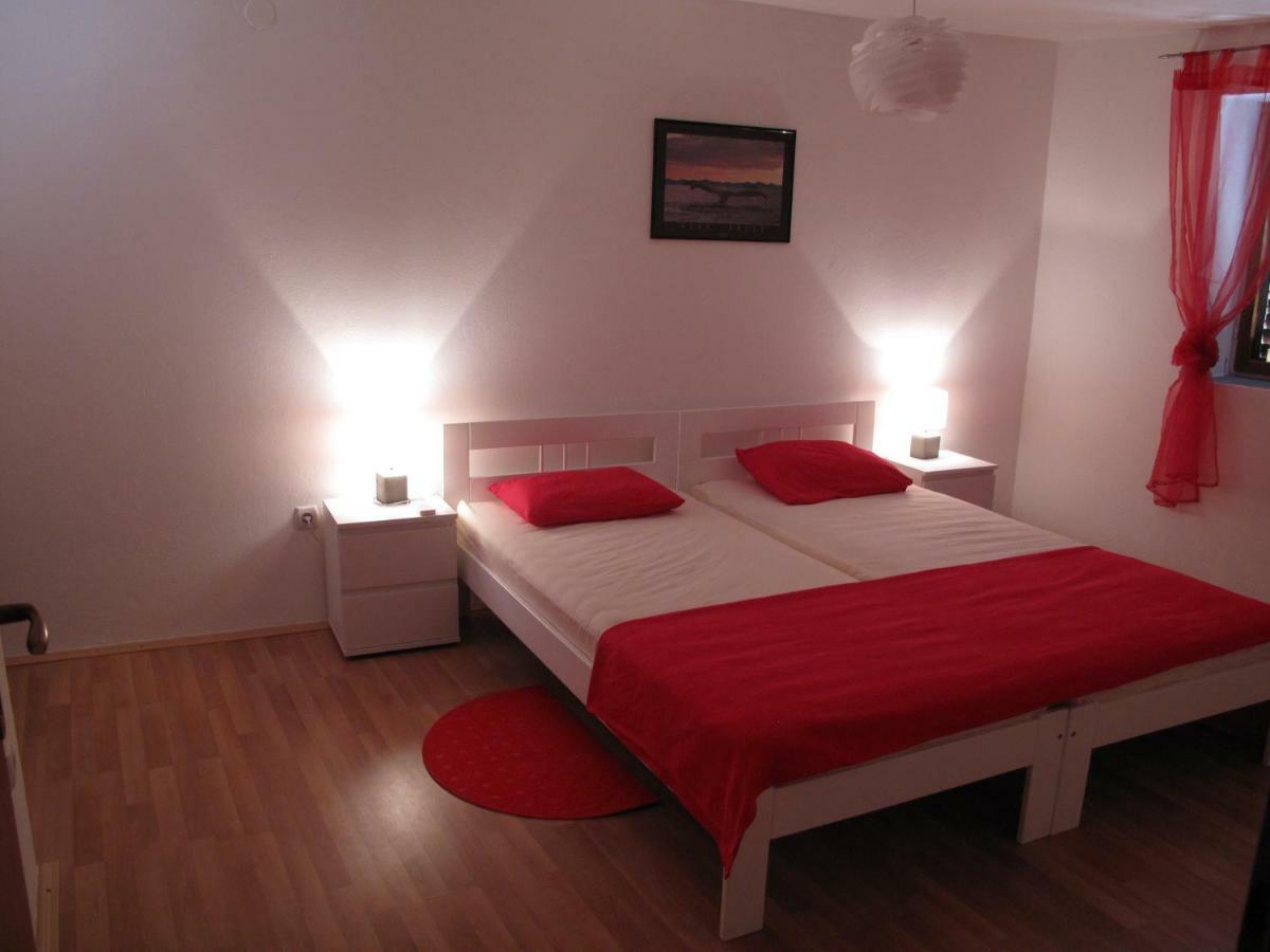 Illy City Centre Apartment 希贝尼克 外观 照片