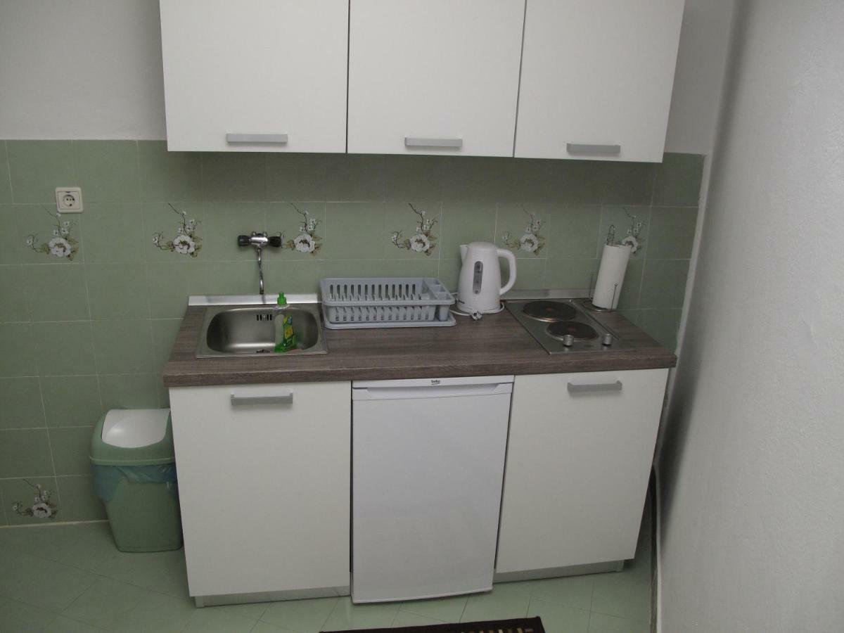 Illy City Centre Apartment 希贝尼克 外观 照片