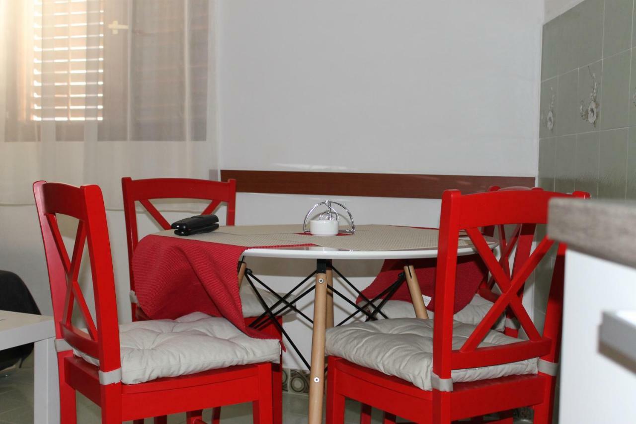 Illy City Centre Apartment 希贝尼克 外观 照片