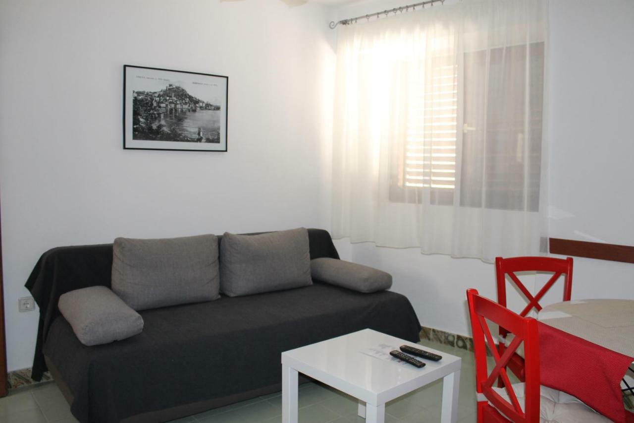 Illy City Centre Apartment 希贝尼克 外观 照片